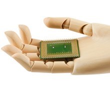 Microprocessor in robot hand (Photo: Colourbox)